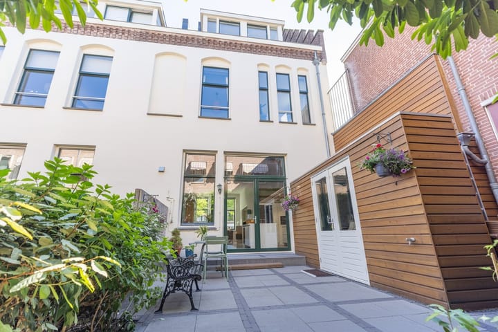 Foto 10 van Oudegracht 65