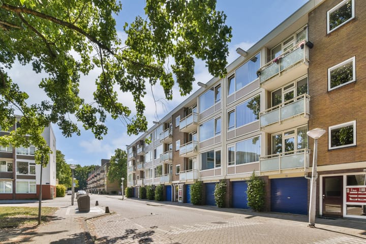 Foto 25 van Onstein 82