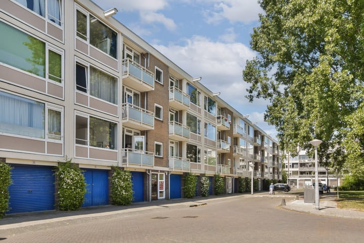 Foto 28 van Onstein 82