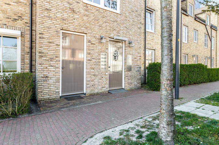 Photo 9 of Catharina van Aragonlaan 121