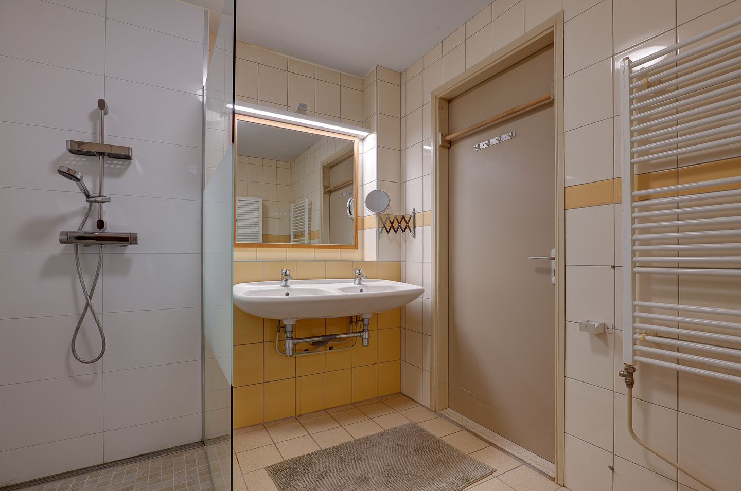 Foto 34 van Van Veldekelaan 11