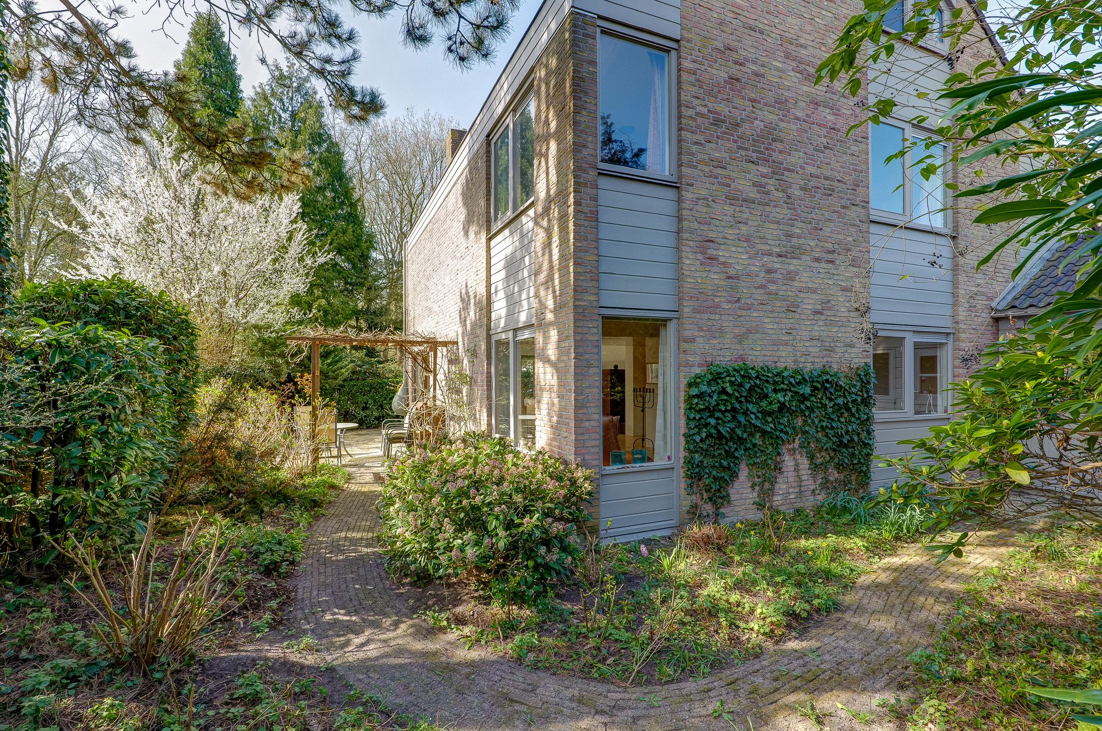 Foto 54 van Van Veldekelaan 11