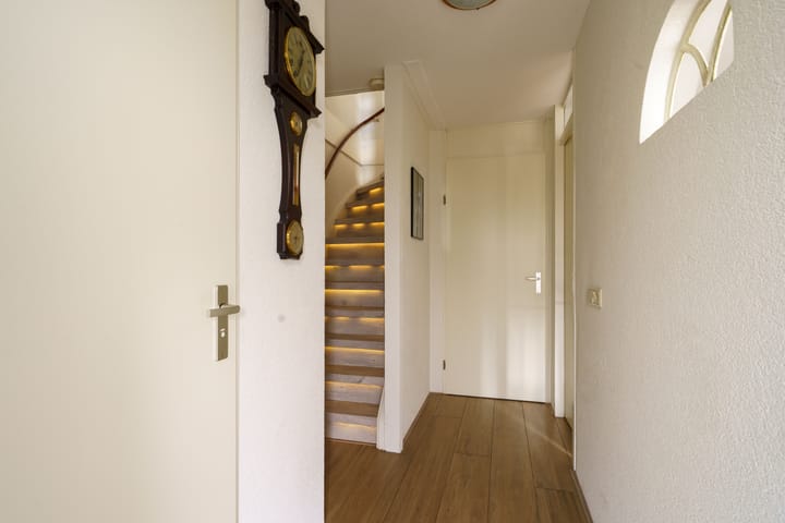 Foto 8 van Leeuwstraat 72