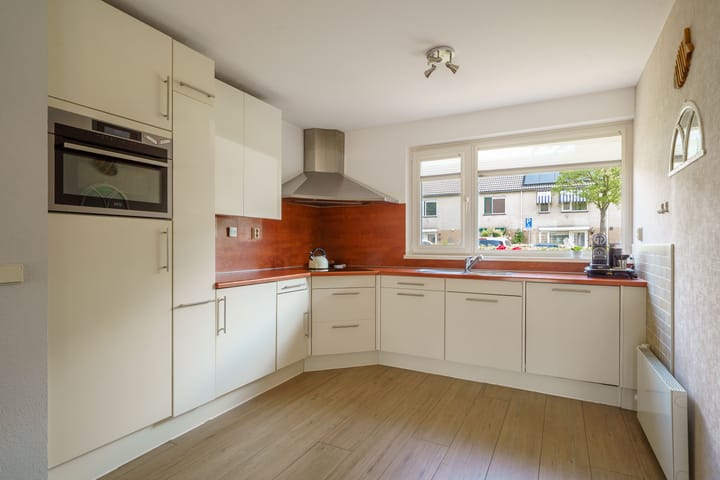 Foto 14 van Leeuwstraat 72