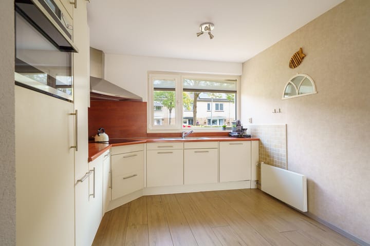 Foto 15 van Leeuwstraat 72