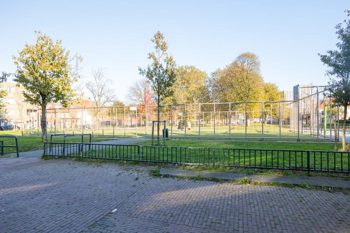 Foto 20 van Suze Robertsonstraat 83-A