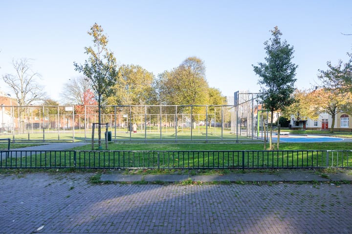 Foto 21 van Suze Robertsonstraat 83-A