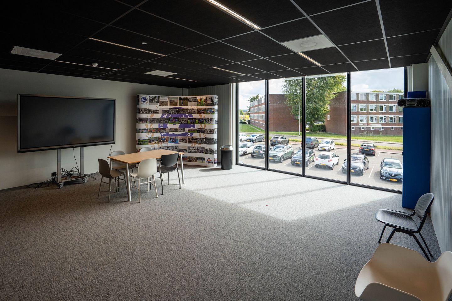 View photo 5 of Middelzeelaan 18-a