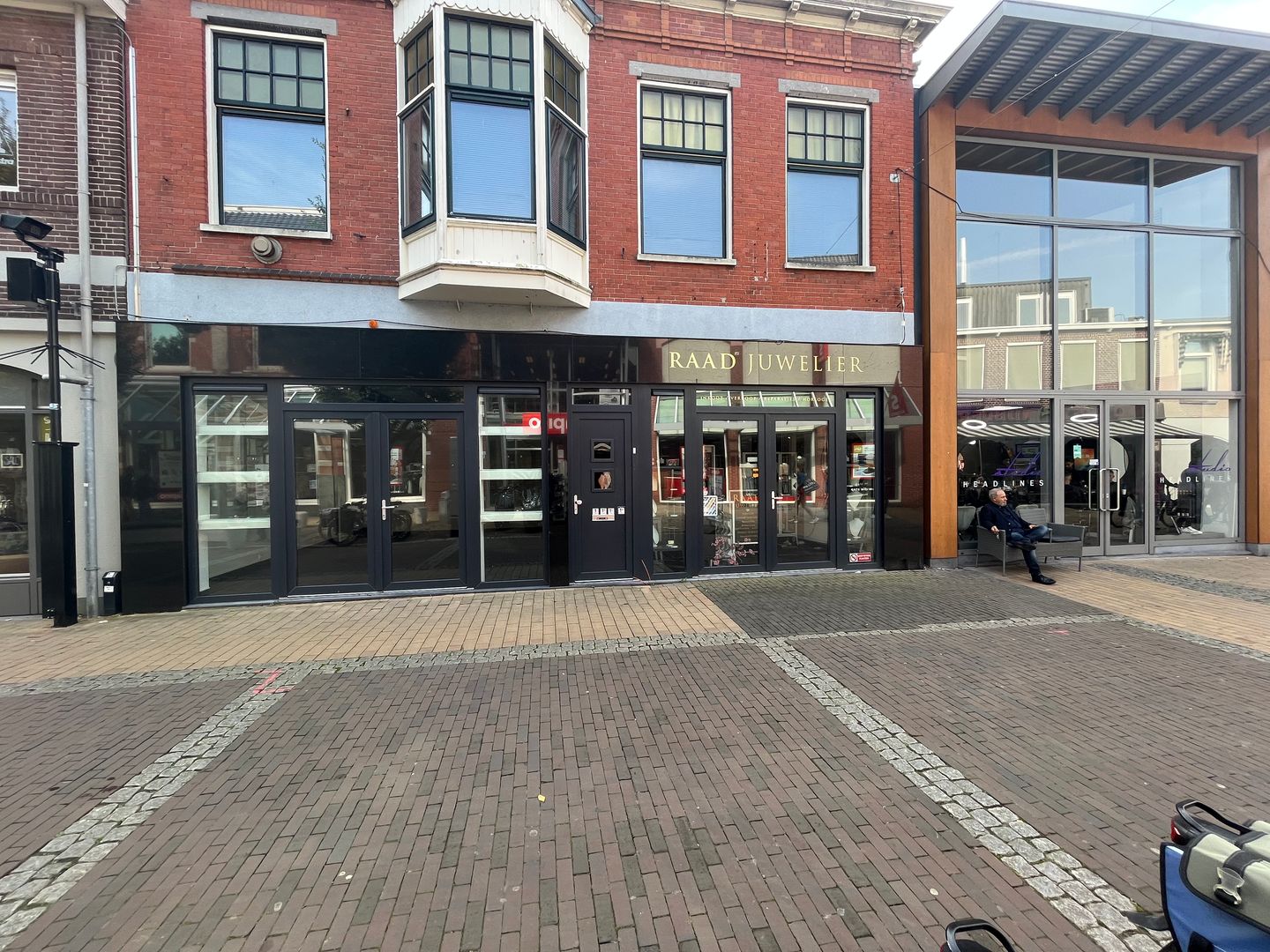 View photo 2 of Oudestraat 1