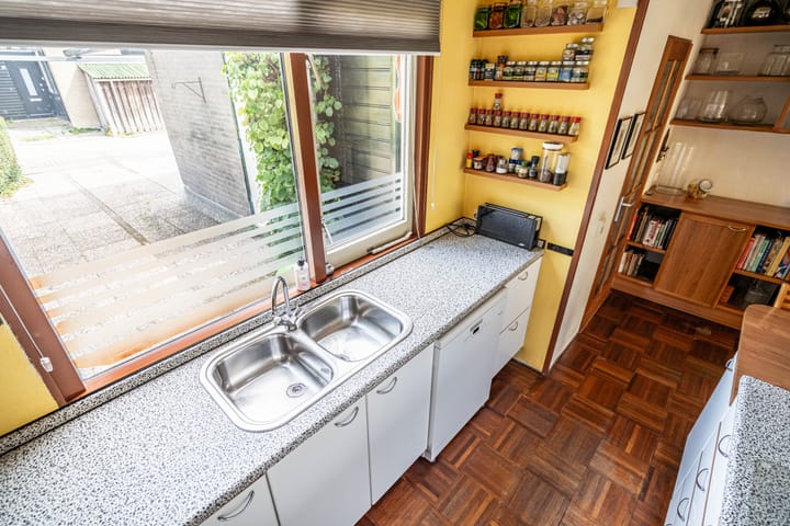 Foto 5 van Strobloem 8