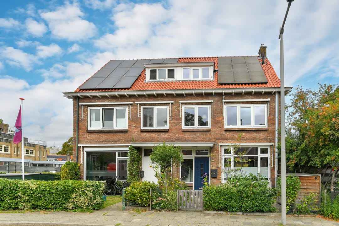 Photo 1 of Vijverlaan 18