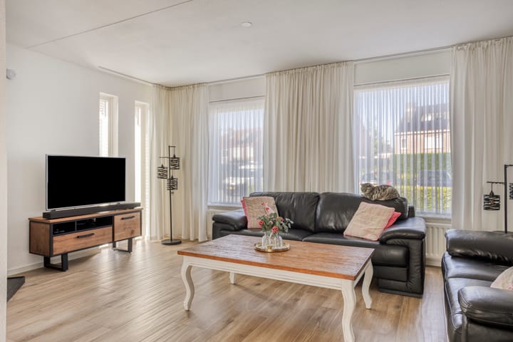 Photo 2 of Anthonie Van Dyckstraat 28