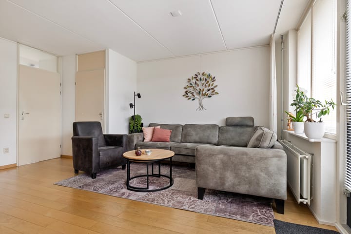 Photo 5 of Truffautstraat 11