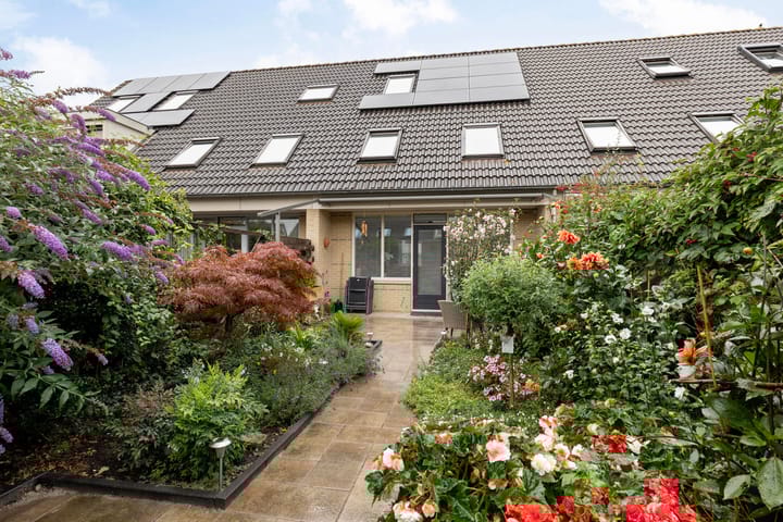 Photo 2 of Truffautstraat 11