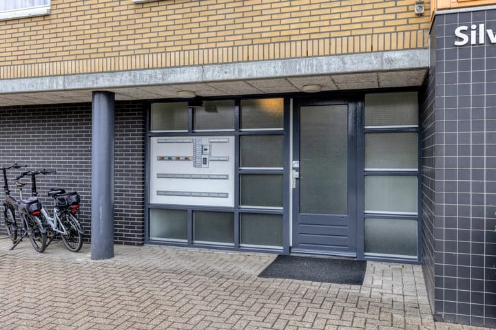 Foto 8 van R.J. Nieuwoldstraat 26