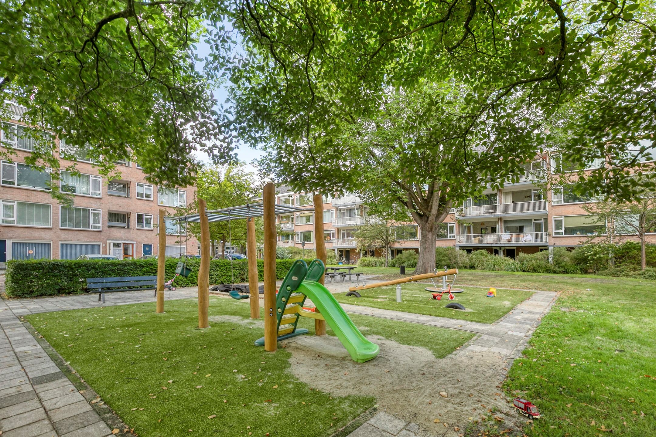 Foto 30 van Zuid-Hollandstraat 42-2