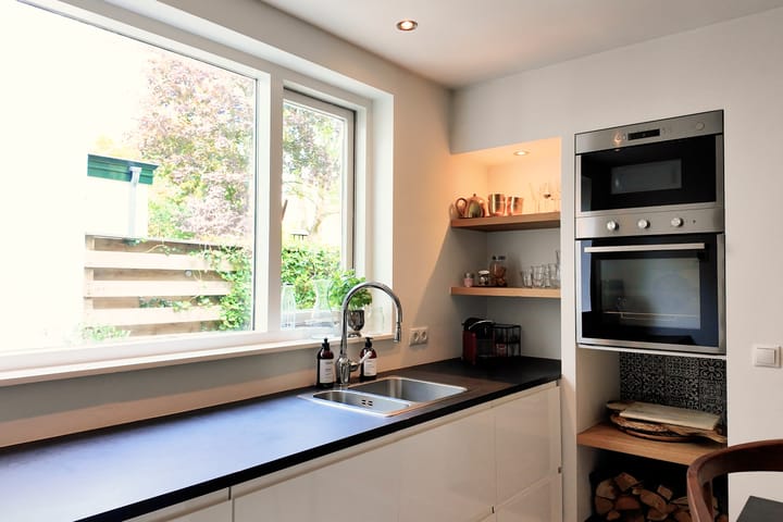 Photo 21 of Zuider Stationsweg 11