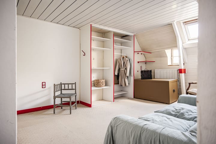 Photo 44 of Zuider Stationsweg 11