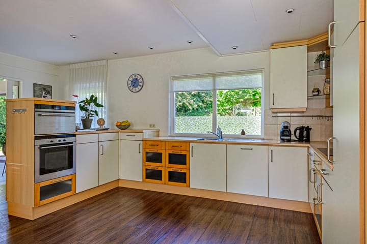 Foto 16 van Parallelweg 15