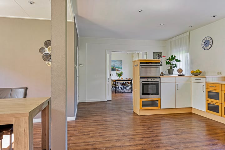 Foto 17 van Parallelweg 15