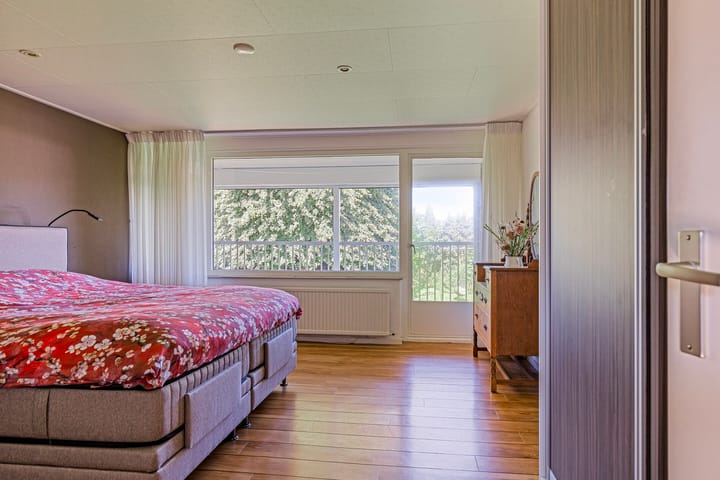 Foto 25 van Parallelweg 15