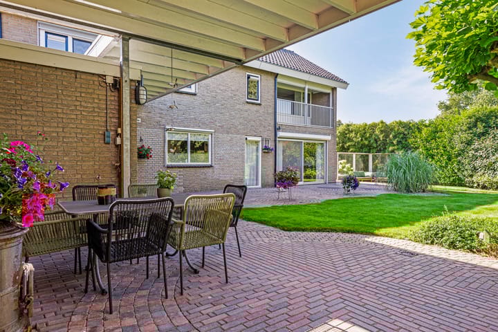 Foto 38 van Parallelweg 15