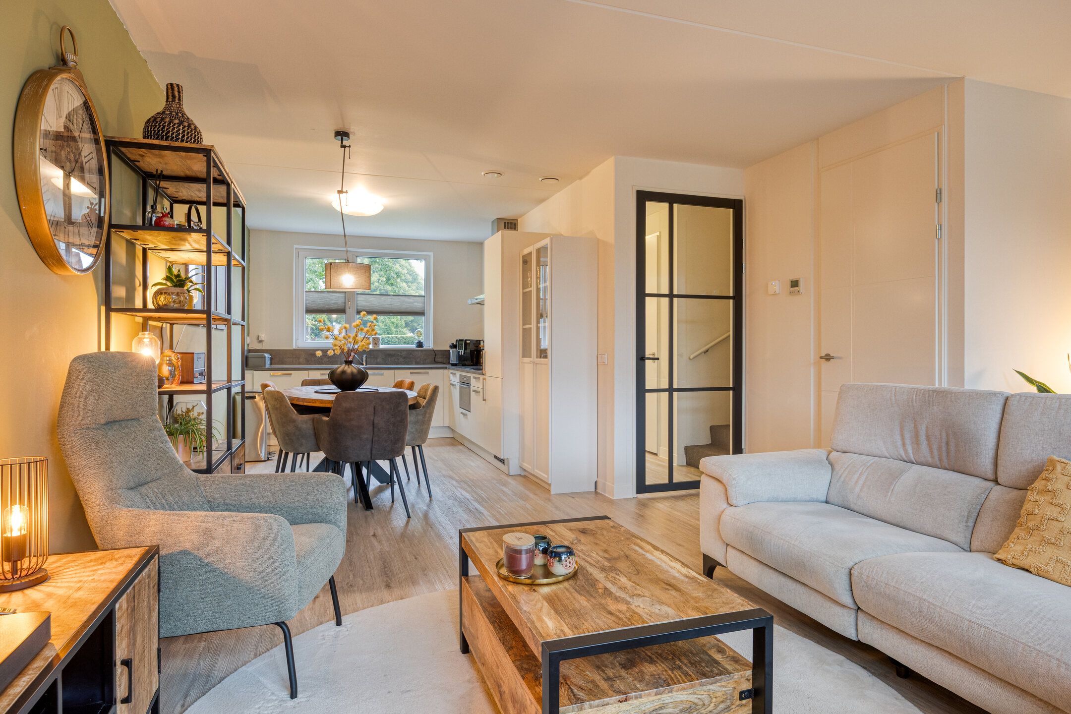 Foto 12 van Lageweg 12