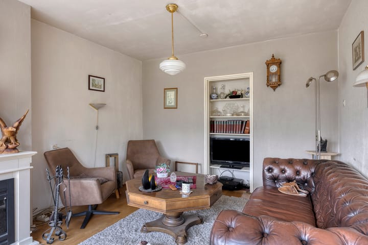 Foto 7 van Albardastraat 142