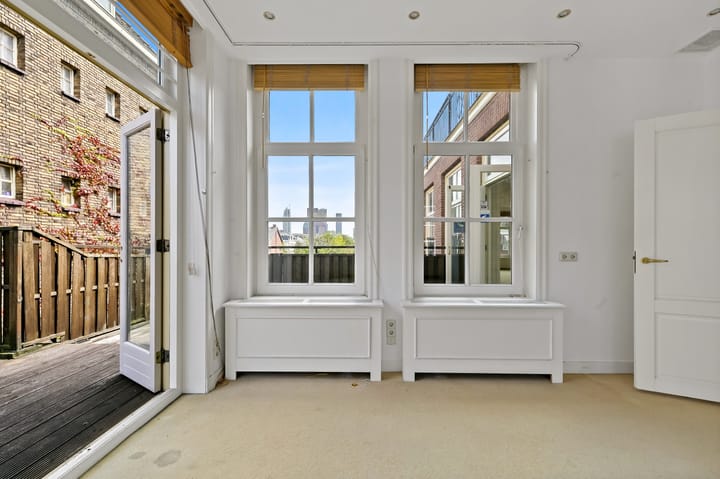 Photo 25 of Frederikstraat 19-C