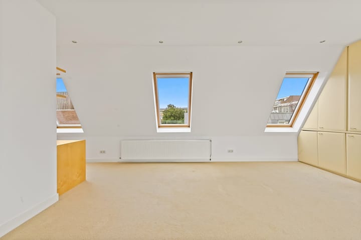 Photo 43 of Frederikstraat 19-C