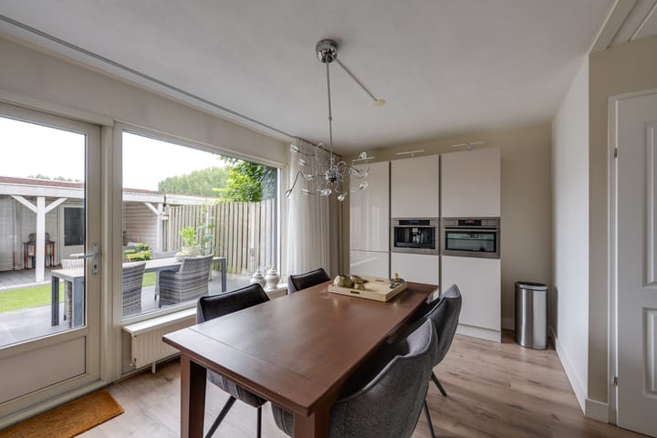 Foto 13 van Rhoonstraat 8