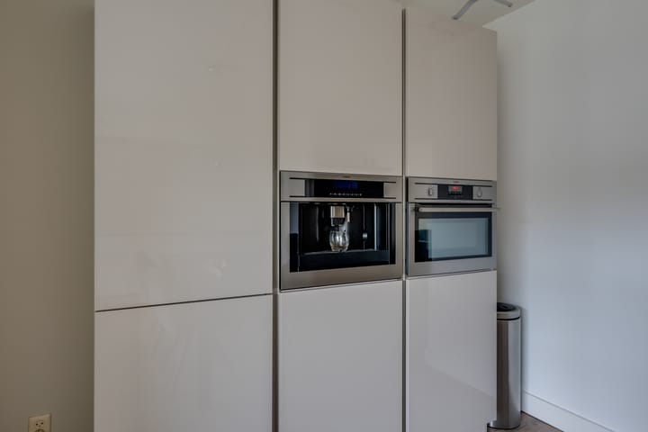 Foto 17 van Rhoonstraat 8