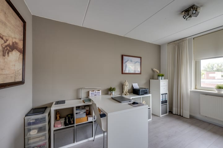 Foto 23 van Rhoonstraat 8