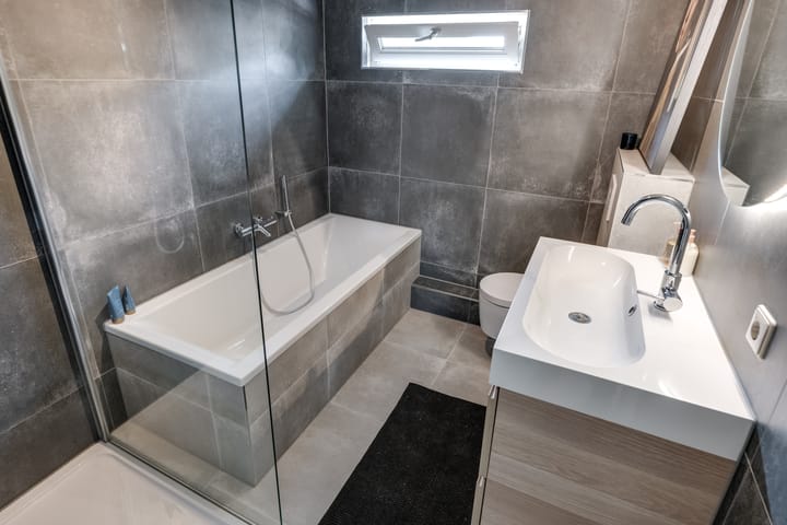 Foto 28 van Rhoonstraat 8