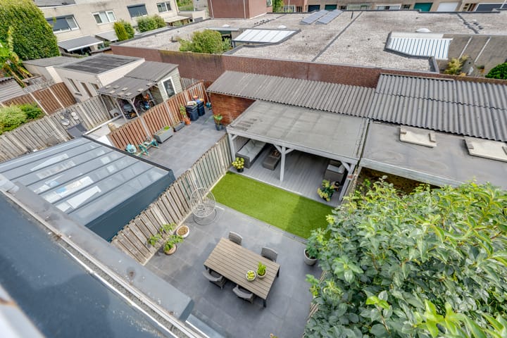 Foto 38 van Rhoonstraat 8