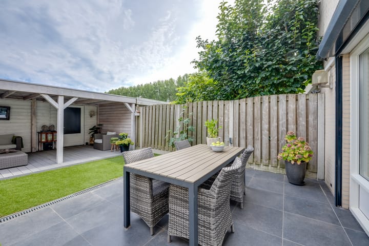 Foto 39 van Rhoonstraat 8