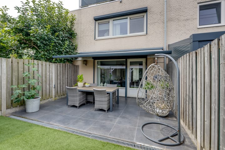 Foto 46 van Rhoonstraat 8