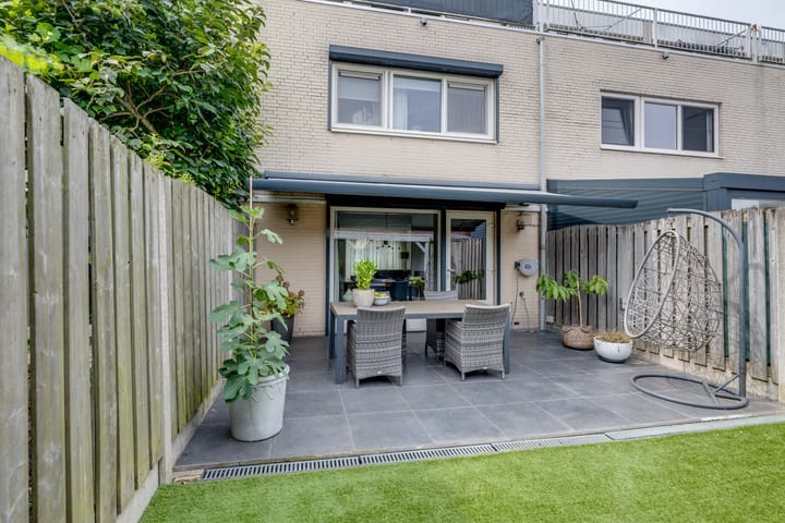 Foto 47 van Rhoonstraat 8