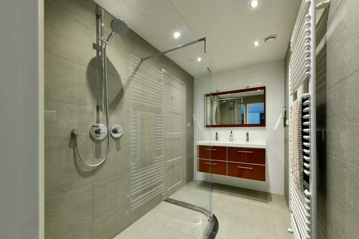 Foto 15 van Van Beuningenstraat 194-A