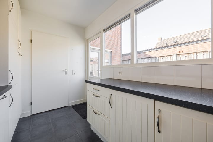 Photo 19 of Burgemeester Kievitslaan 56