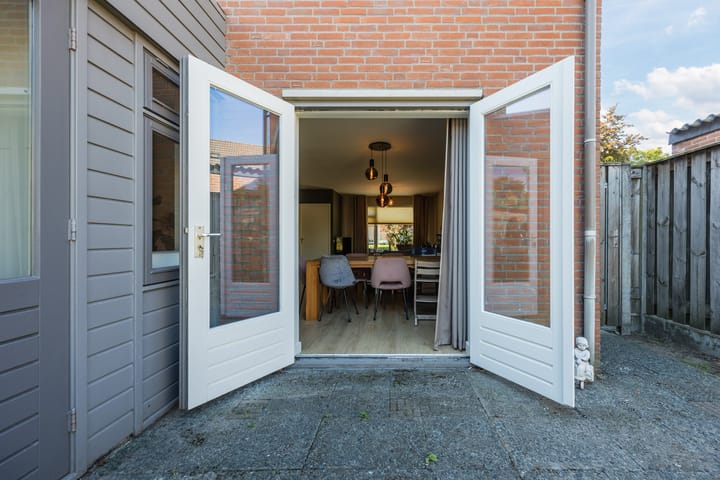 Photo 36 of Burgemeester Kievitslaan 56