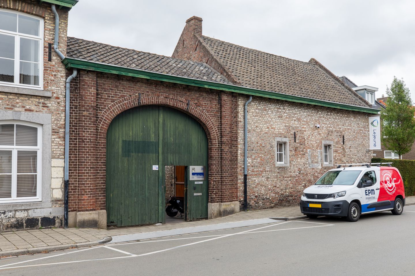 View photo 3 of Wethouder van Caldenborghlaan 30