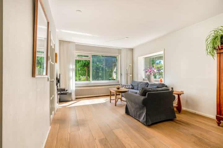 Photo 12 of Bizetstraat 4