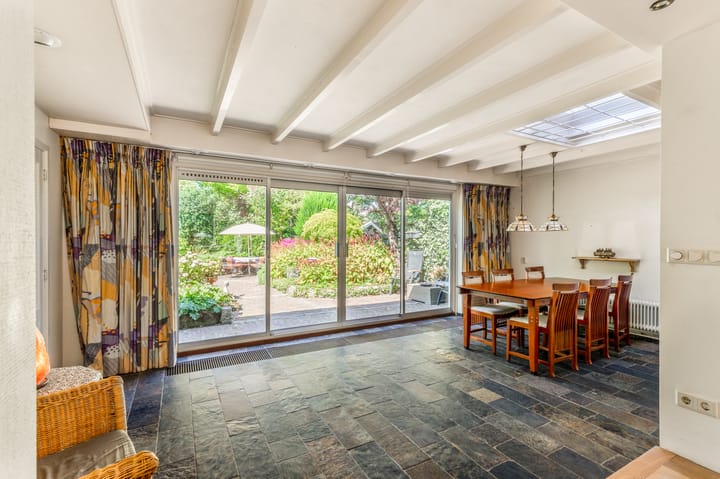 Photo 21 of Bizetstraat 4