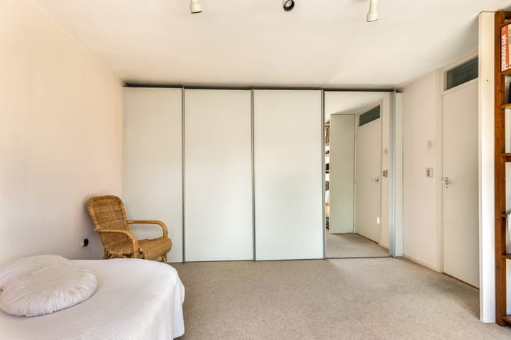 Photo 37 of Bizetstraat 4