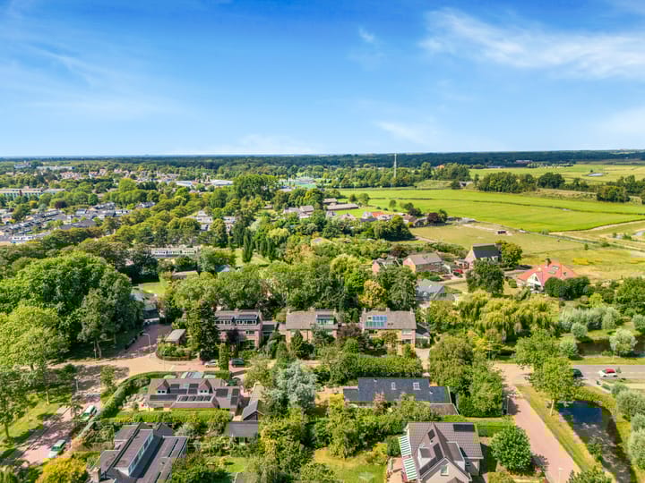 Photo 56 of Bizetstraat 4