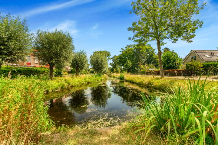 Photo 65 of Bizetstraat 4