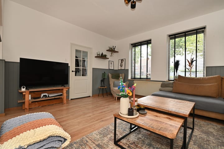 Foto 8 van Molenweg 9