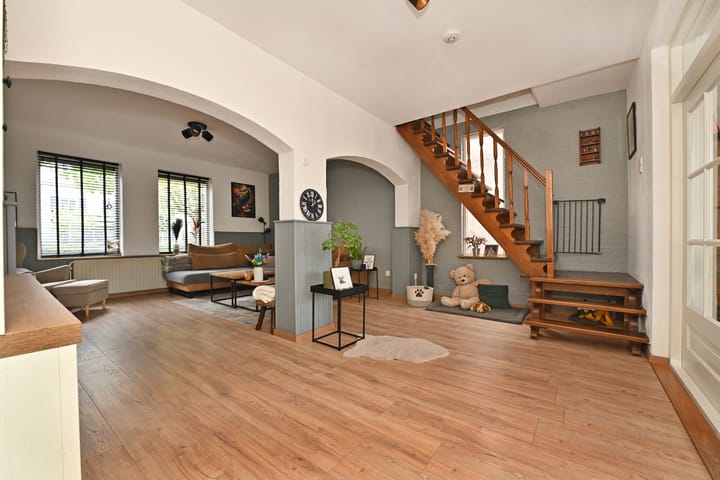 Foto 12 van Molenweg 9