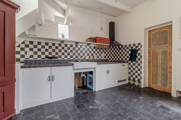 Photo 9 of Jan de Wittestraat 36